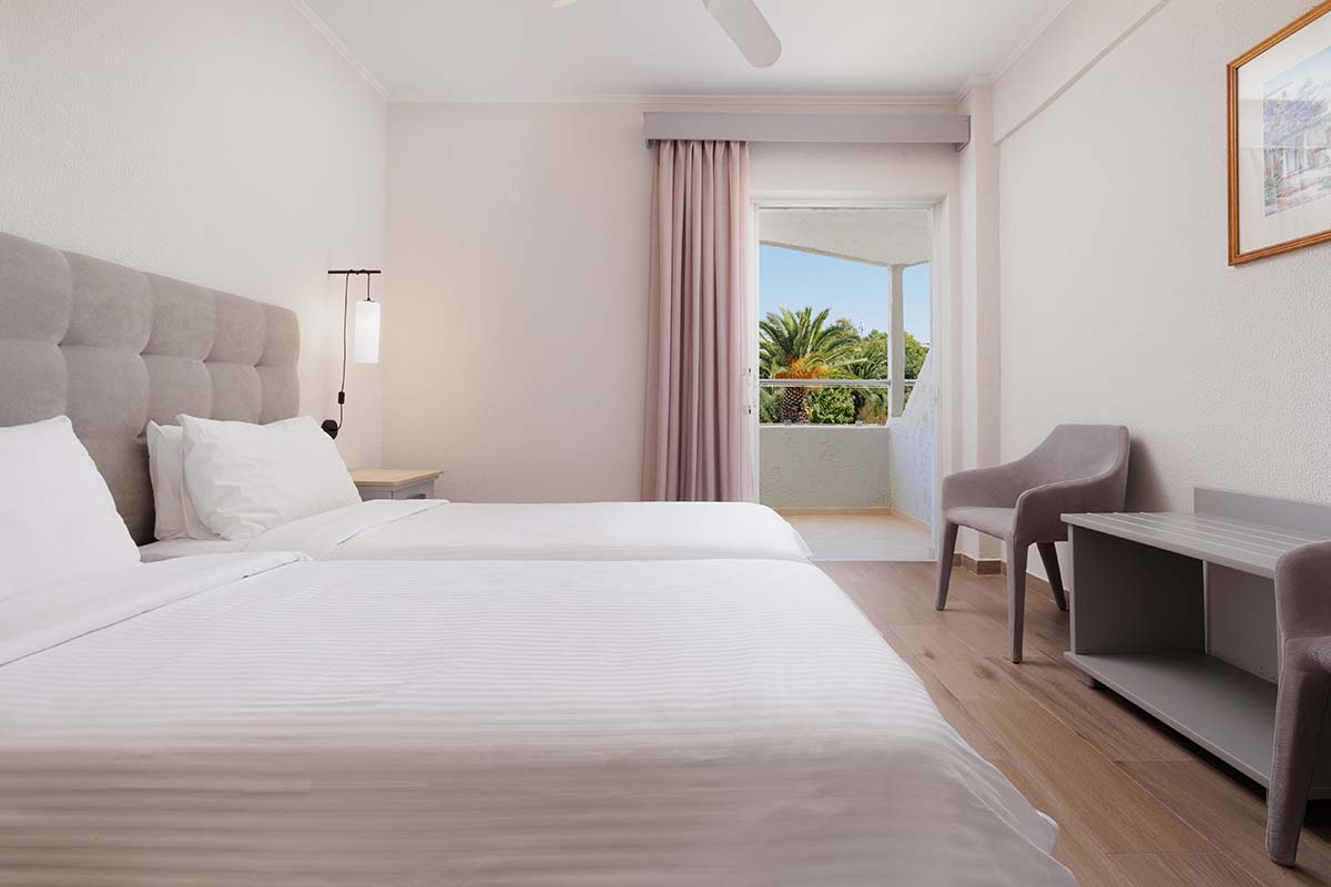 accommodation double twin bed livadi nafsika hotel